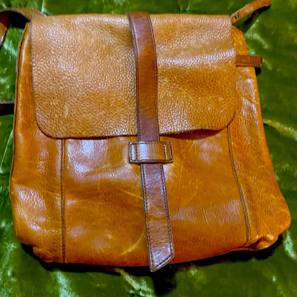 Duluth Trading convertible backpack